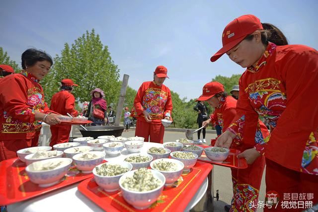 山村煎饼节演绎舌尖上的乡村美食 免费品尝还管饱